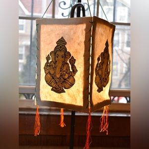 Handmade High quality Lokta paper
Lantern or Lamp shade
Home decors items (new)